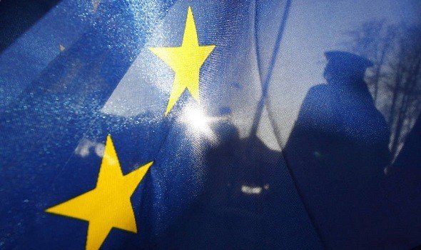المجلس الأوروبي يكشف عن خطة بـ 750 مليار يورو للتعافي من كورونا