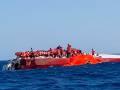 مأساة في عرض البحر: 7 قتلى و23 مفقوداً في غرق سفينة ركاب قبالة سواحل كيرينيا