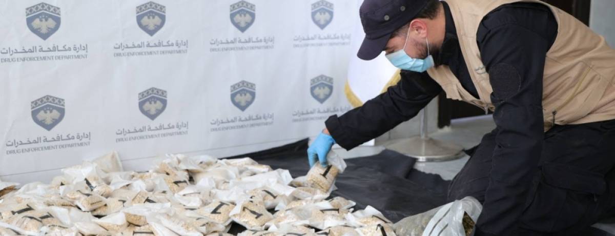 ضربة أمنية نوعية في حمص تُحبط دخول شحنة مخدرات ضخمة قادمة من لبنان