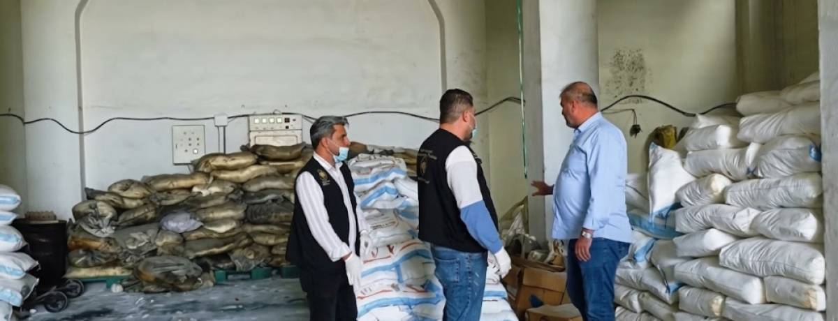 تزوير صلاحيات ومواد فاسدة.. ضبط طنين ونصف الطن من المستلزمات الطبية والدوائية المغشوشة في حمص