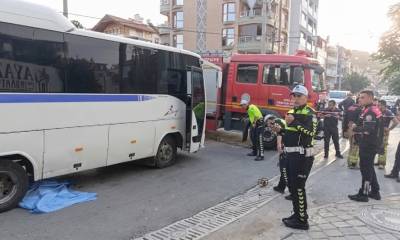مأساة مرورية في مانيسا التركية: مصرع طفل سوري دهساً تحت عجلات حافلة عمال.