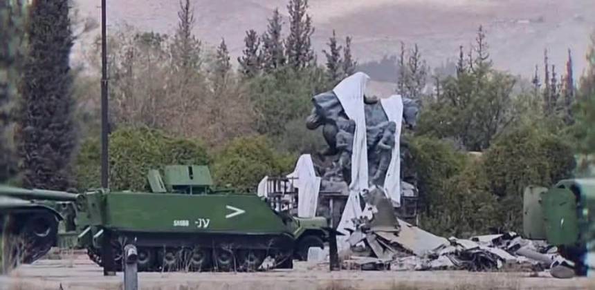 من القلعة إلى "العدوي".. نقل تمثال صلاح الدين الأيوبي يفكّك المشهد العمراني لدمشق