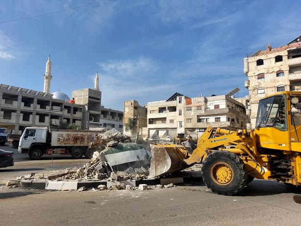 بالفيديو والمساءلة.. مجلس مدينة حمص يحيل موظفين للرقابة بعد واقعة "المخالفة المسلكية"