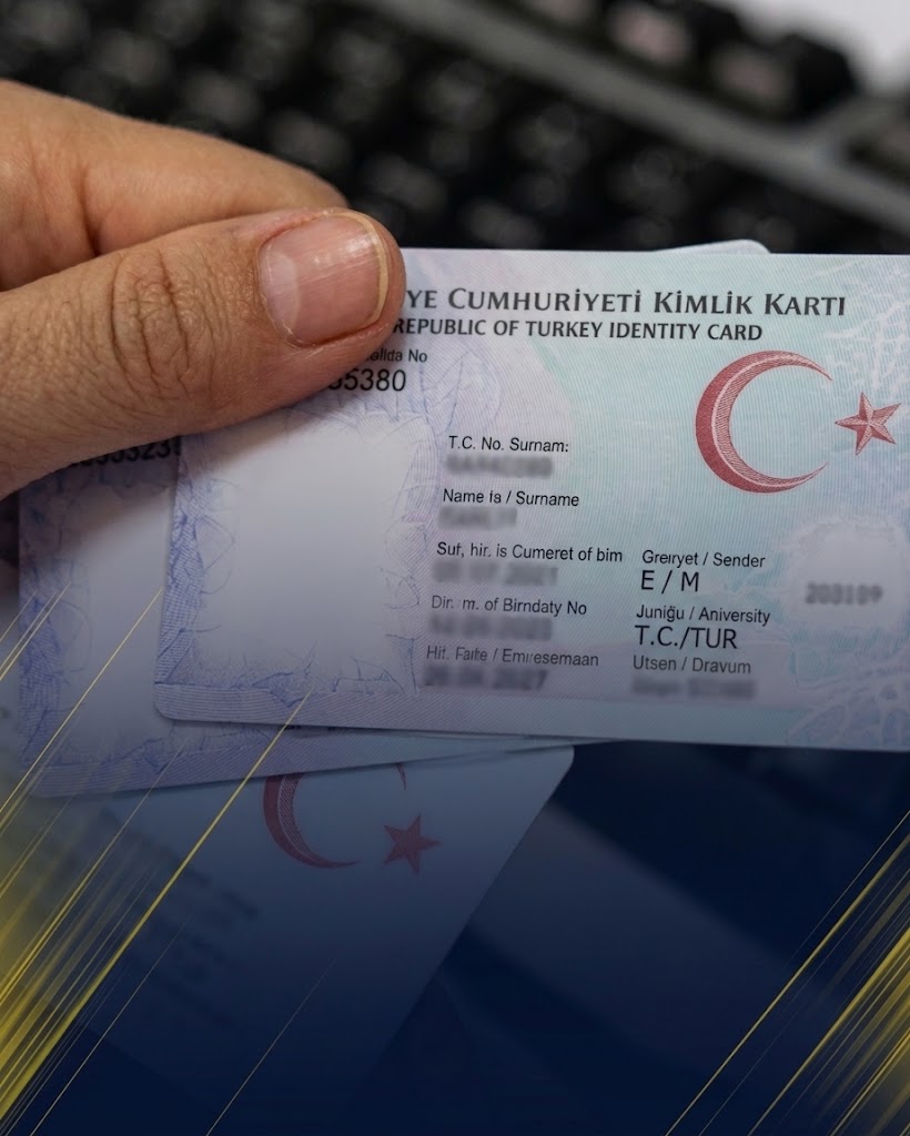 تفكيك شبكة لتزوير الوثائق: اعتقال ثلاثة أشخاص بتهمة تسهيل الحصول على الجنسية التركية بطرق غير قانونية
