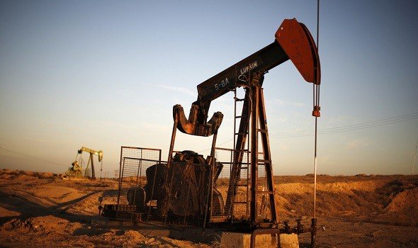 قفزة كبرى لسعر النفط الأميركي في آسيا بعد تحسّن الطلب على المخزونات
