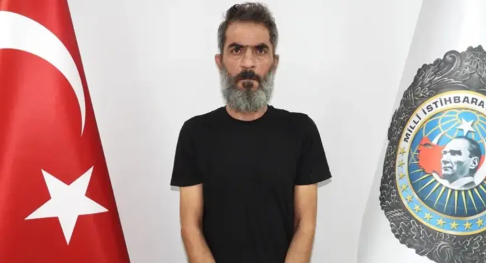 قبضة الاستخبارات التركية تطال "عقل التنسيق".. ضبط عمر الخطيب متلبساً بالفرار إلى أوروبا